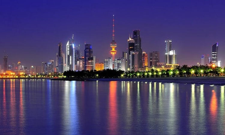 കു​വൈത്തിൽ സ​ന്ദ​ർ​ശ​ക വി​സ​യു​ടെ കാ​ല​പ​രി​ധി  അ​പേ​ക്ഷ​ക​െൻറ ശ​മ്പ​ള​ത്തി​ന​നു​സ​രി​ച്ച്​