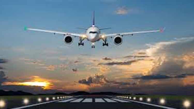 ടി​ക്ക​റ്റി​ന്​ പ​ണ​മി​ല്ലാ​തെ  നി​ര​വ​ധി പ്ര​വാ​സി​ക​ൾ