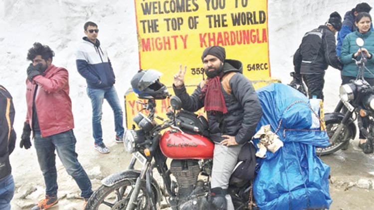 വാ​ണി​േ​മ​ൽ ടു ​ലേ, ലഡാക്ക്​; പ്ര​വാ​സി​യു​ടെ  സഫലമായൊരു ബു​ള്ള​റ്റ്​ യാ​ത്ര