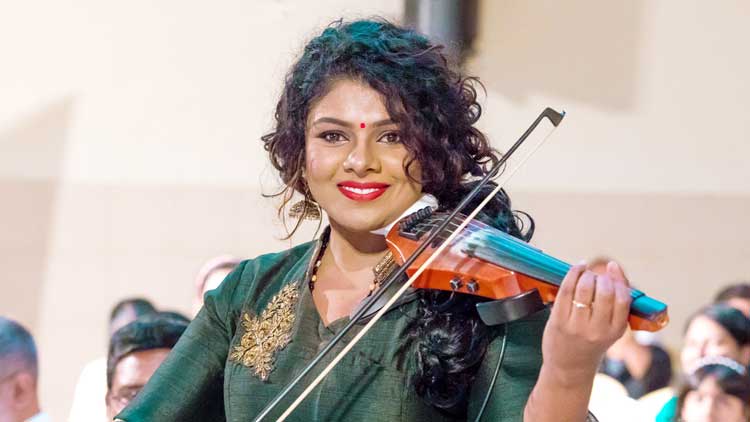 ബഹുമുഖ പ്രതിഭ വി​സ്​​മ​യ​മാ​യി  ല​ക്ഷ്​​മി ജ​യ​ൻ