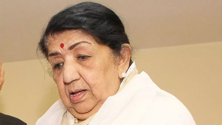 അ​നു​ക​ര​ണ​ത്തി​ന​പ്പു​റം​ സ്വ​ന്തം ​ൈശ​ലി വേ​ണം –ല​ത