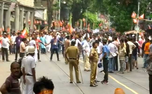 കൊൽക്കത്തയിൽ ബി.ജെ.പി റാലിക്ക്​ നേരെ പൊലീസ്​ ലാത്തിചാർജ്​