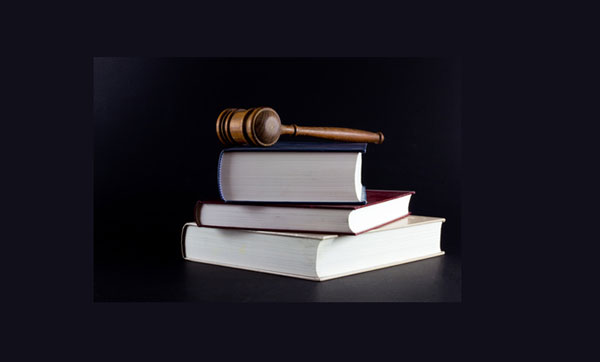 നിയമത്തില്‍ സ്കോളര്‍ഷിപ്പിന് അപേക്ഷിക്കാം