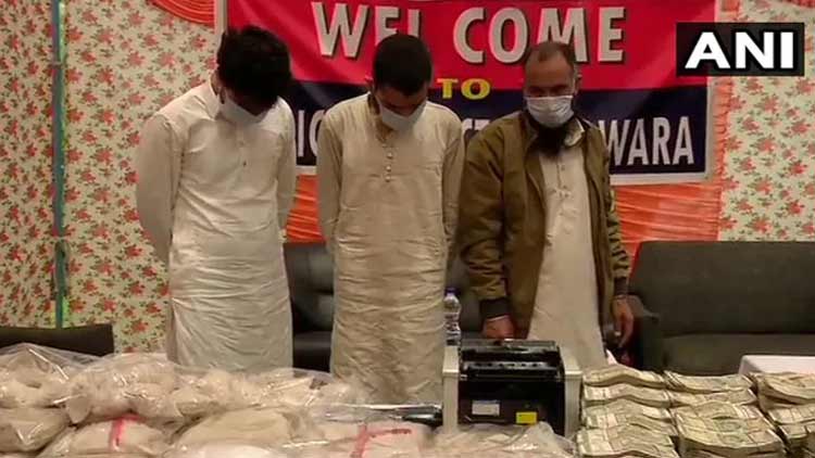 100കോടിയുടെ ഹെറോയിനും 1.34 കോടി രൂപയുമായി മൂന്ന്​ ലഷ്​കർ ഭീകരർ പിടിയിൽ