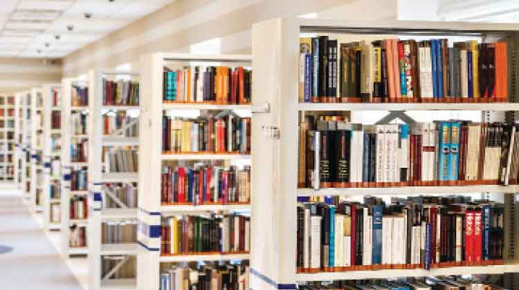 വായനക്കാരെ വരവേൽക്കാൻ പൊതു ലൈബ്രറികളും തുറന്നു