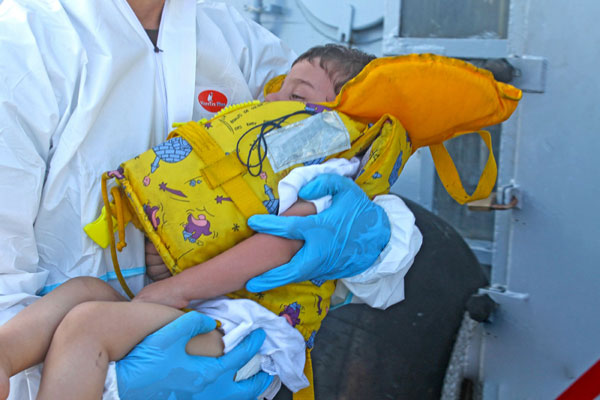 മെഡിറ്ററേനിയന്‍ ബോട്ട് ദുരന്തം 200 പേരെക്കുറിച്ച് വിവരമില്ല