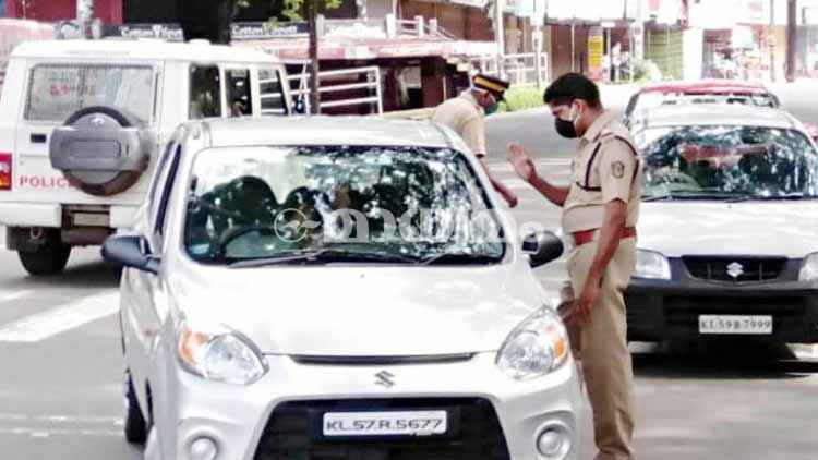 ലോക്ഡൗൺ ലംഘനം: കൊടുവള്ളിയിൽ 11 പേർക്കെതിരെ കേസ് 