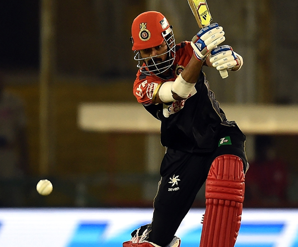 പഞ്ചാബിന്  ജയിക്കാന്‍ 176