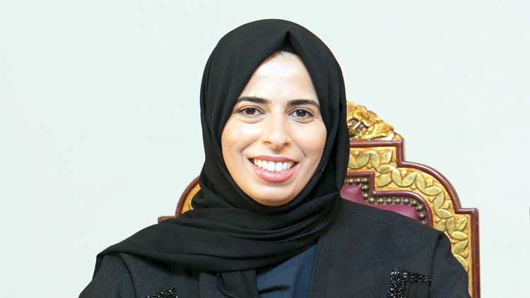 ലുൽവ അൽ ഖാതിർ ആദ്യ വനിത  വിദേശകാര്യ സഹമന്ത്രി