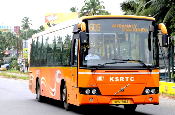 മലപ്പുറം-നെടുമ്പാശ്ശേരി റൂട്ടില്‍ രണ്ടാമത് ലോഫ്ളോര്‍ ബസ് ഇന്ന് മുതല്‍