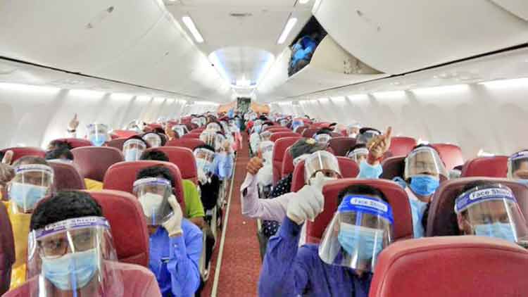 ഒ​മാ​നി​ൽ​നി​ന്ന് 9000 ഇ​ന്ത്യ​ക്കാ​ർ നാ​ട​ണ​ഞ്ഞു