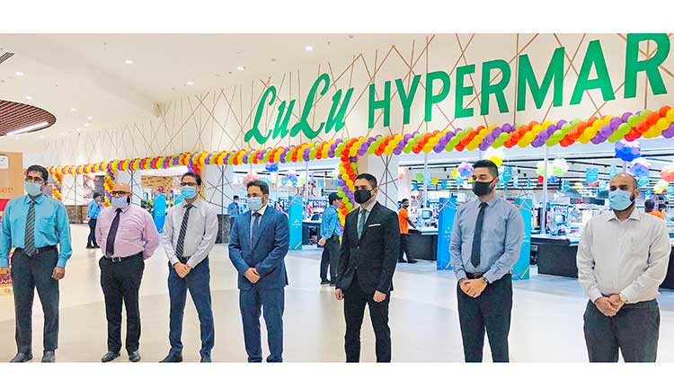 ദാ​ന മാ​ളി​ൽ ന​വീ​ക​രി​ച്ച ലു​ലു  ഹൈ​പ്പ​ർ​മാ​ർ​ക്ക​റ്റ്​ പ്ര​വ​ർ​ത്ത​ന​മാ​രം​ഭി​ച്ചു