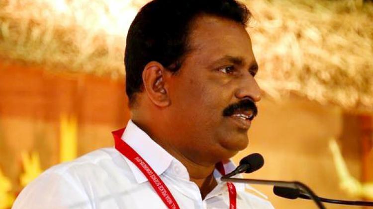 വിൻസെൻറിനെ പിന്തുണച്ച്​ പാർട്ടി  മലക്കംമറിഞ്ഞ്​  മഹിള നേതാക്കൾ