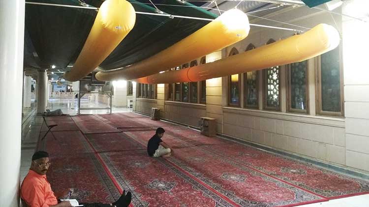 മസ്ജിദുന്നബവിയിലെ ഇഅ്തികാഫ്​ ഇത്തവണയും മുകള്‍ത്തട്ടില്‍