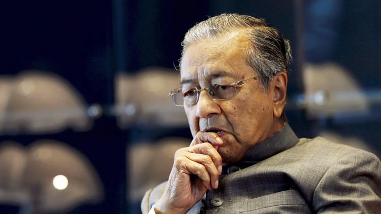 മലേഷ്യൻ പ്രധാനമന്ത്രി മഹാതിർ മുഹമ്മദ് രാജി സമർപ്പിച്ചു