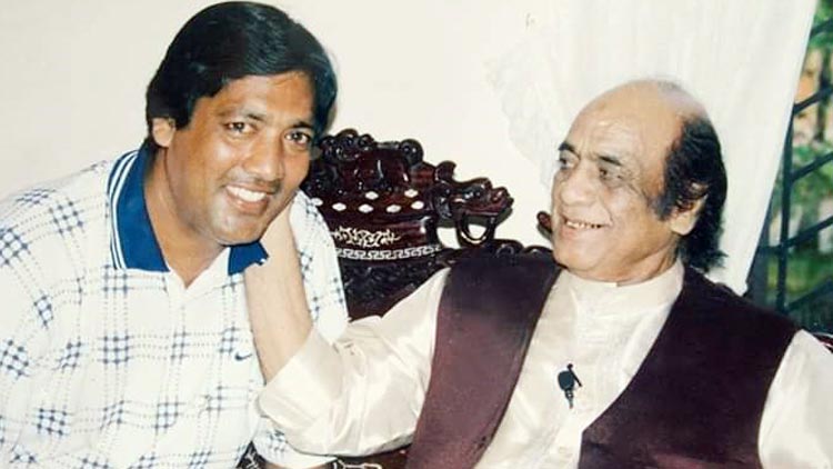 മെ​ഹ്​​ദി ഹ​സ​െൻറ സ്​​നേ​ഹ​വും  ഉ​മ്പാ​യി​യു​ടെ മോ​തി​ര​ക്ക​ല്ലും​