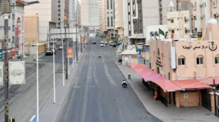 മ​ക്ക​യി​ലെ ആ​റ്​ ഡി​സ്​​ട്രി​ക്​​റ്റു​ക​ളി​ൽ 24 മ​ണി​ക്കൂ​ർ ക​ർ​ഫ്യൂ ന​ട​പ്പാ​യി