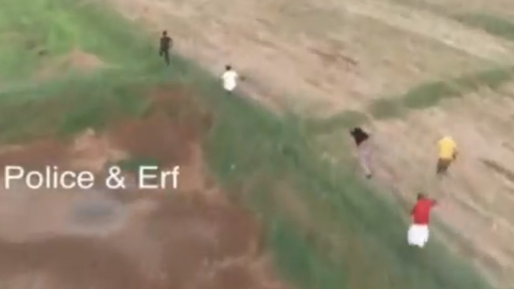 ഡ്രോൺ പറന്നെത്തി... ‘കണ്ടം വഴി’ ഓടി ആൾകൂട്ടം VIDEO