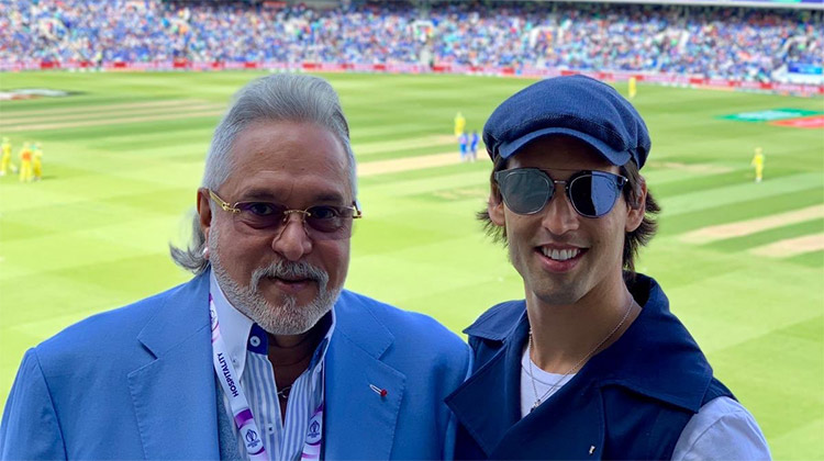 ഇ​ന്ത്യ-​ഒാ​സീ​സ്​ മ​ത്സ​രം കാണാനെത്തിയ മല്യയെ വളഞ്ഞിട്ട്​ കള്ളനെന്ന്​ വിളിച്ച്​ ഇന്ത്യക്കാർ -വിഡിയോ