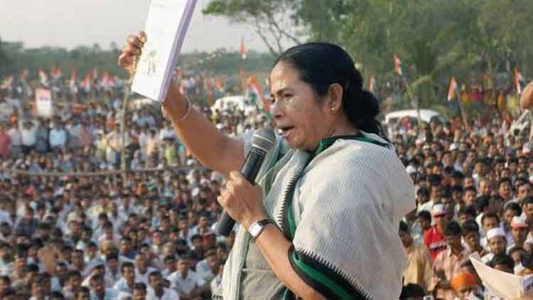 മെഗാ റാലിയുമായി മമത ഇന്ന് തെരുവിലേക്ക്; ഭരണഘടനാവിരുദ്ധമെന്ന് ഗവർണർ