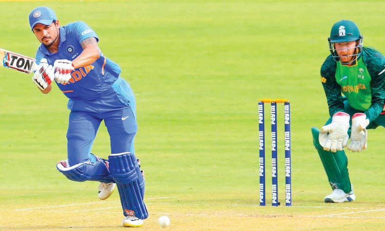 ദ​ക്ഷി​ണാ​ഫ്രി​ക്ക​ എയെ നാ​ല് വി​ക്ക​റ്റി​ന് ത​ക​ർ​ത്ത് ഇ​ന്ത്യ എ; ജൂനിയർ ബ്ലൂസിന്​ പരമ്പര