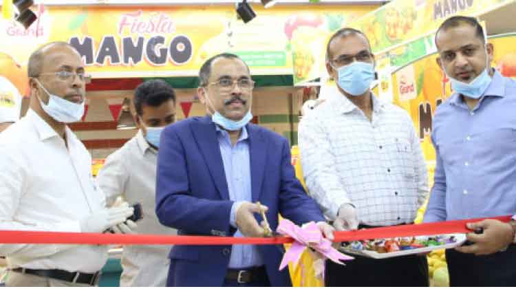 ഗ്രാൻഡ് മാൾ ഹൈപ്പർമാർക്കറ്റിൽ മാംഗോ ഫിയസ്​റ്റ്​ തുടങ്ങി
