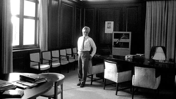 മൻമോഹ​െൻറ പഴയ കാല ചിത്രം പങ്കുവച്ച്​ കോൺഗ്രസ്​