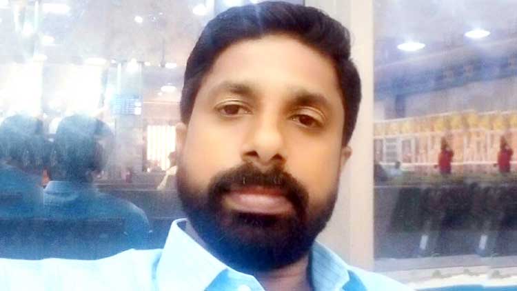 പ്ര​വാ​സി കാ​ഥി​ക​ൻ മ​നോ​ജ് കാ​ല​ടി​യു​ടെ  ക​വി​ത​ക​ൾ​ക്ക്  പു​ര​സ്​​കാ​രം