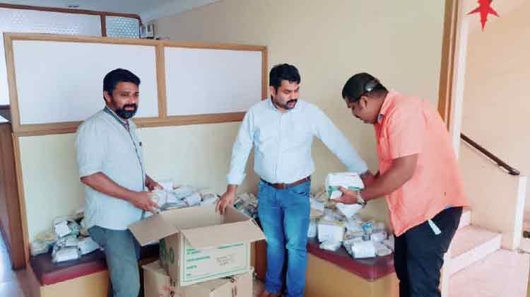 കുവൈത്ത് കെ.എം.സി.സി നാട്ടിൽനിന്ന്​ മൂന്നാംഘട്ട മരുന്നെത്തിച്ചു