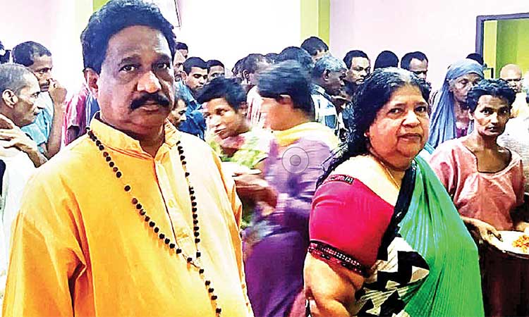 മേ​രി​യു​ടെ ത​ണ​ലി​ൽ ശാ​ന്തി​തീ​ര​ത്ത് ഇ​വ​ർ സ​ന്തു​ഷ്​​ട​ർ