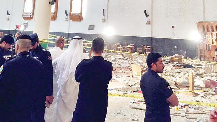 മ​സ്​​ജി​ദ് സാ​ദി​ഖ് ചാ​വേ​ർ സ്​​ഫോ​ട​ന​ത്തി​െൻറ ന​ടു​ക്കു​ന്ന ഒാ​ർ​മ​യി​ൽ കു​വൈ​ത്ത്​