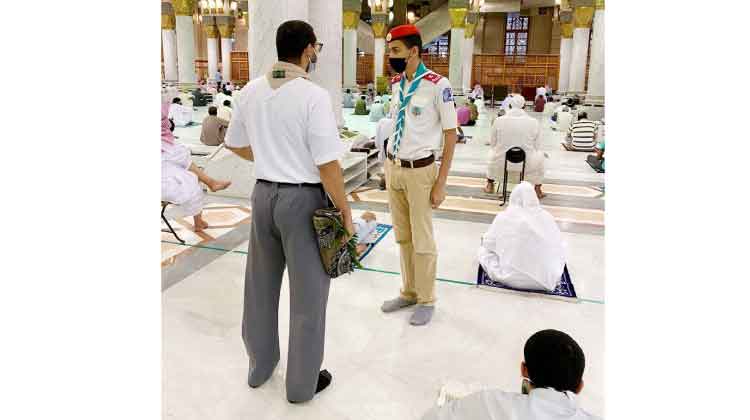 മ​സ്​​ജി​ദു​ന്ന​ബ​വി​യി​ൽ സ്​​കൗ​ട്ട്​ സേ​വ​നം