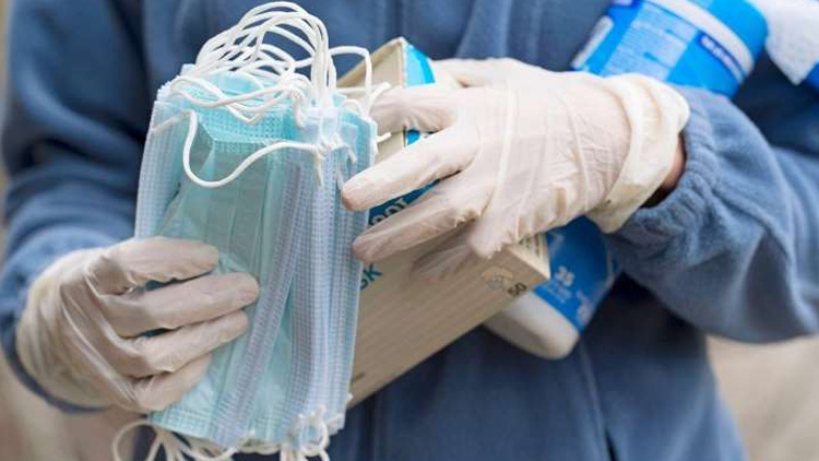 യു.എ.ഇയിൽ പ​ുറത്തിറങ്ങു​േമ്പാൾ മാസ്​ക്​ നിർബന്ധം