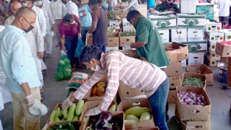 പ​ഴം-​പ​ച്ച​ക്ക​റി ഇ​റ​ക്കു​മ​തി​ക്ക് കൂ​ടു​ത​ൽ ഇ​ള​വു​ക​ൾ