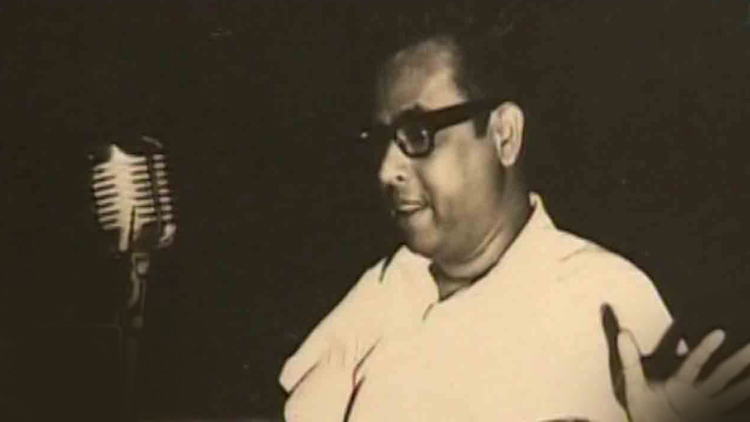 തത്വശാസ്ത്രങ്ങെള കാവ്യത്തിലെഴുതിയ ഒരാൾ തത്വശാസ്ത്രങ്ങെള കാവ്യത്തിലെഴുതിയ ഒരാൾ