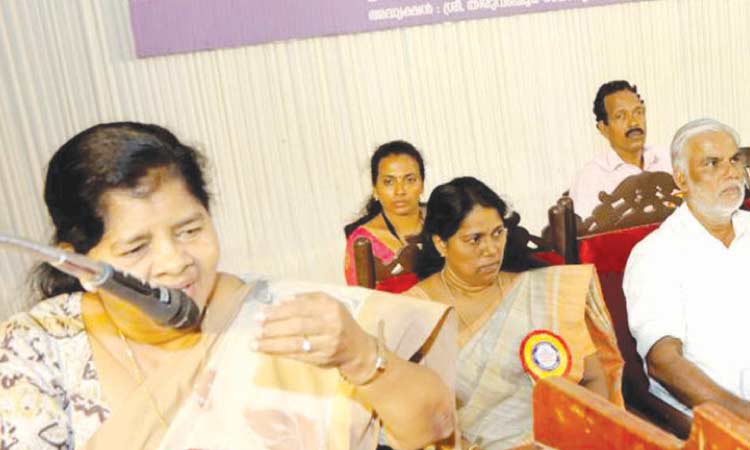 മത്സ്യത്തൊഴിലാളികള്‍ക്ക്​ പ്രത്യേക പലിശരഹിത വായ്പ–മന്ത്രി മേഴ്‌സിക്കുട്ടിയമ്മ