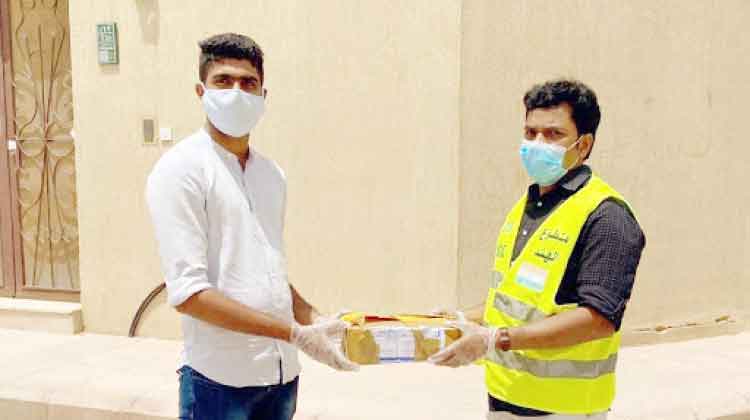 മ​ല​പ്പു​റം ജി​ല്ല കെ.​എം.​സി.​സി വെ​ൽ​ഫ​യ​ർ വി​ങ്​ മ​രു​ന്നെ​ത്തി​ച്ചു 