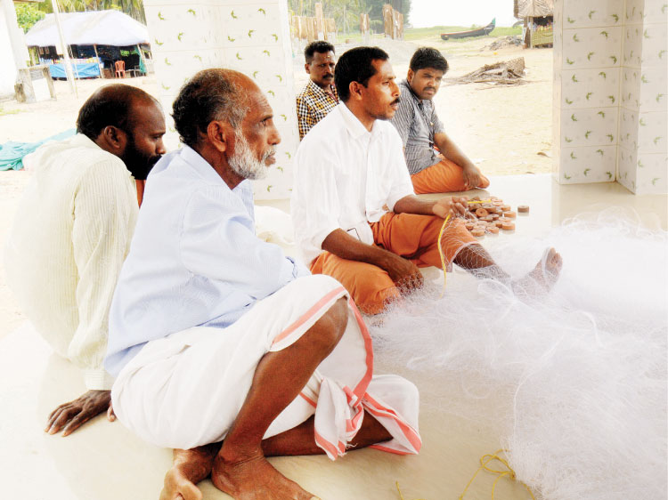 വലനിറയെ കണ്ണീരും ദു:ഖവും...