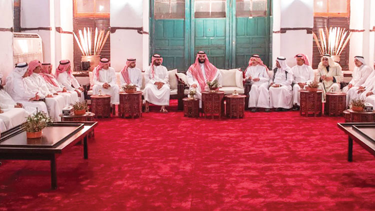 ജിദ്ദ ബലദിൽ സാംസ്​കാരിക നേതാക്കളുമായി കിരീടാവകാശിയുടെ കൂടിക്കാഴ്​ച