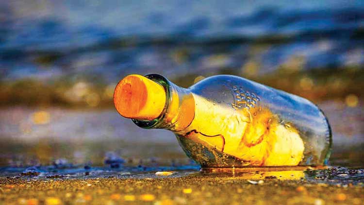 ഈ ​കു​പ്പി​യി​ൽ ഭൂ​ത​മ​ല്ല; കത്ത്​