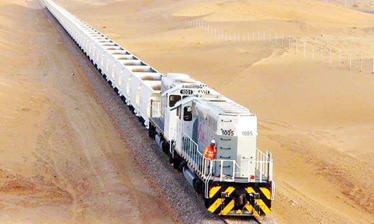 മി​ന​റ​ൽ റെ​യി​ൽ​വേ ച​ര​ക്കു​ഗ​താ​ഗ​ത​ത്തി​ന്​ ഉ​പ​യോ​ഗി​ക്കു​ന്ന​ത്​ ആ​ലോ​ച​ന​യി​ൽ