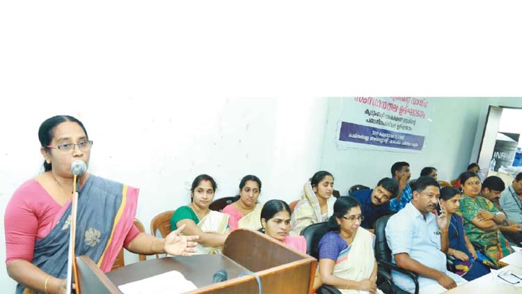 ന​ഗ​ര​സ​ഭ​യി​ൽ കു​ടും​ബ​ശ്രീ  നി​ർ​മാ​ണ മേ​ഖ​ല​യി​ലേ​ക്ക്