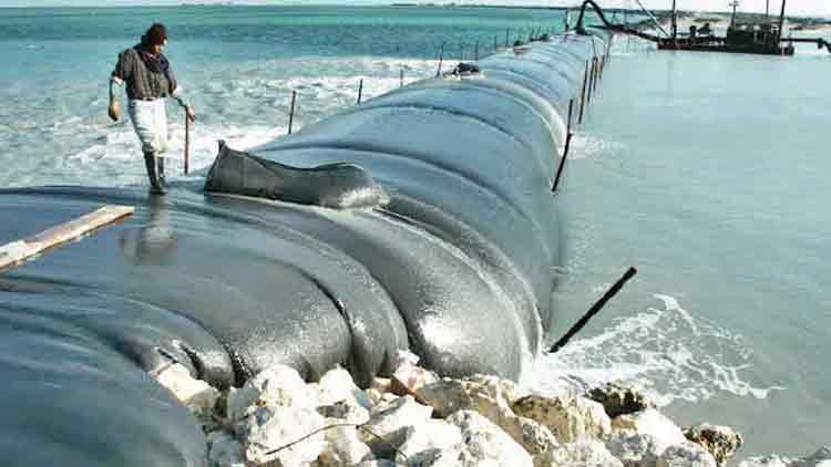 ക​ട​ൽ​തീ​ര​ത്ത് ജി​യോ ടെ​ക്​​സ്​​റ്റ​യി​ൽ ട്യൂ​ബു​ക​ൾ  പ​ദ്ധ​തി​ക്ക്​ ടെ​ൻ​ഡ​ർ