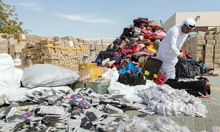ഒാണ്‍ലൈന്‍ വഴി വ്യാജ മൊബൈല്‍ ഫോൺ വിൽപ്പനയെന്ന്​ പൊലീസ്