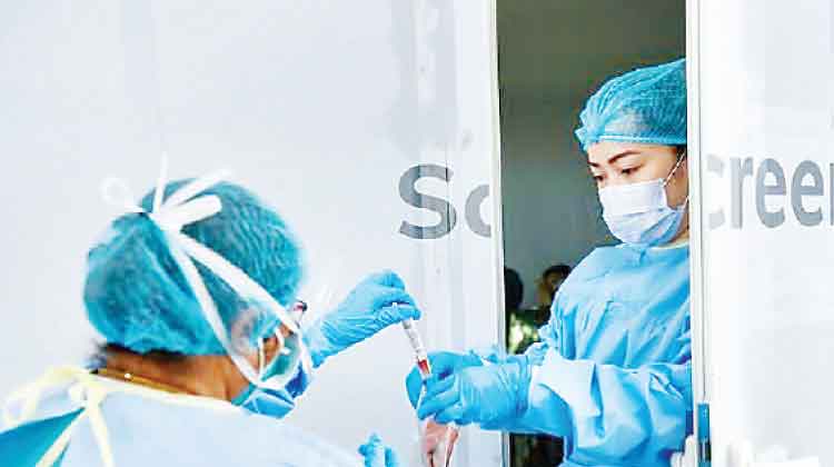 അൽഐനിൽ രണ്ട് മൊബൈൽ കോവിഡ് –സ്ക്രീനിങ്​ ക്ലിനിക്കുകൾ തുടങ്ങി 