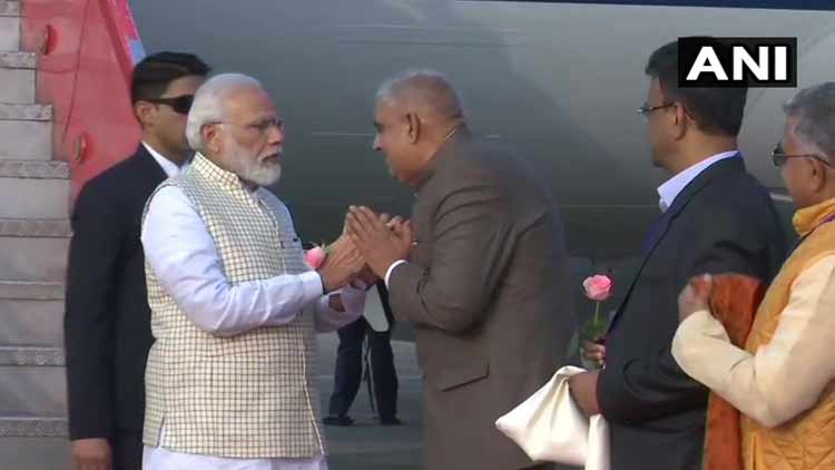 കനത്ത പ്രതിഷേധത്തിനിടെ മോദി കൊൽക്കത്തയിൽ