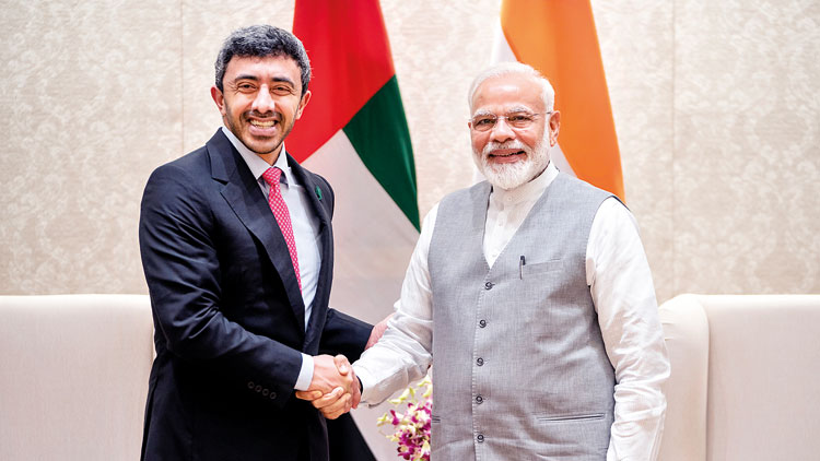 ശൈ​ഖ്​ അ​ബ്​​ദു​ല്ല ന​രേ​ന്ദ്ര​മോ​ദി​യു​മാ​യി  ച​ർ​ച്ച ന​ട​ത്തി