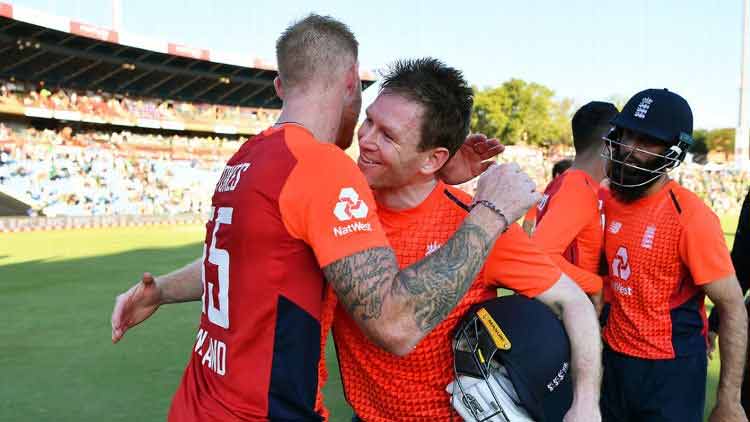 അടി, തിരിച്ചടി; ദക്ഷിണാഫ്രിക്കയെ തകർത്ത് ഇംഗ്ലണ്ട് അടി, തിരിച്ചടി; ദക്ഷിണാഫ്രിക്കയെ തകർത്ത് ഇംഗ്ലണ്ട്