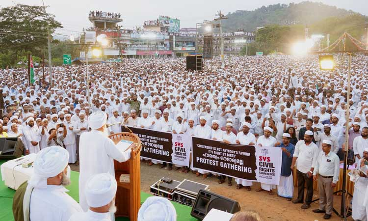 ഇന്ത്യയെന്ന ആശയത്തെ ശിഥിലമാക്കാൻ  അനുവദിക്കില്ല -കാന്തപുരം