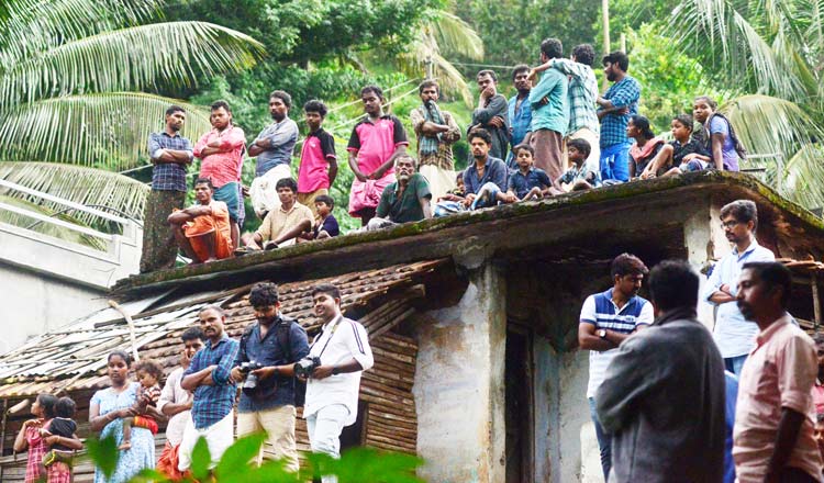 മാവോവാദി വേട്ട: അപ്രഖ്യാപിത സൈനികവത്​കരണത്തിലേക്ക്